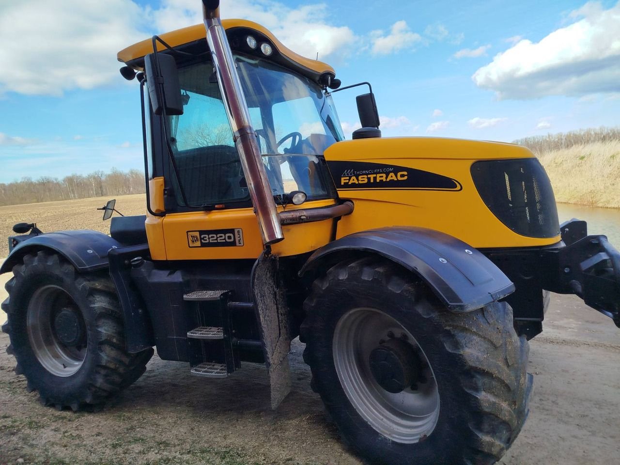 Tractor JCB HMV 3220