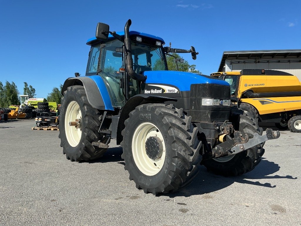 Tractor New Holland TM 190