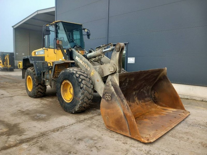 Komatsu WA320PZ-6