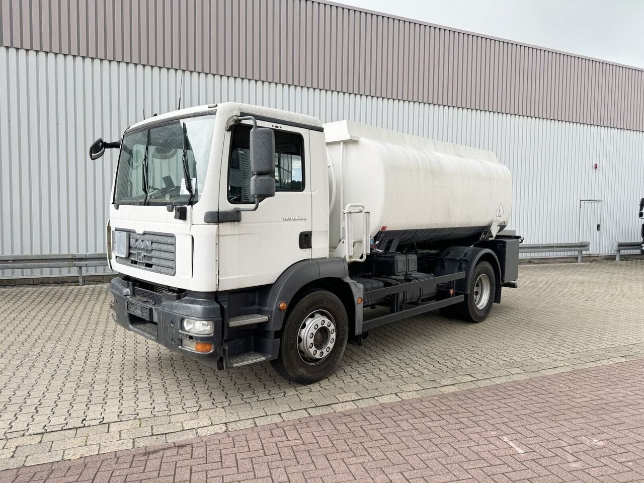 Truck MAN TGS 26.400 6X2-2BL