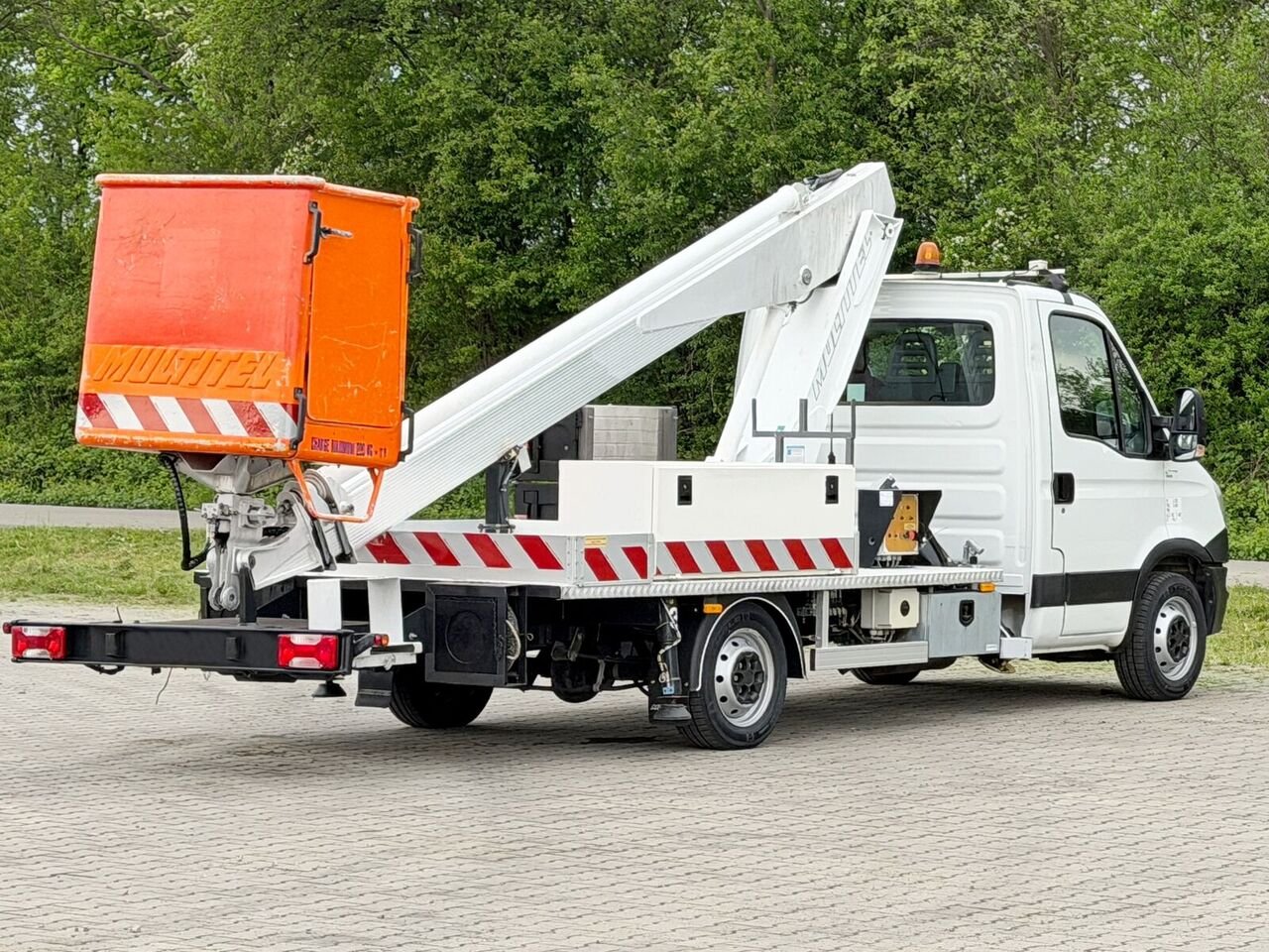 Iveco Multitel 35S10E - MULTITEL