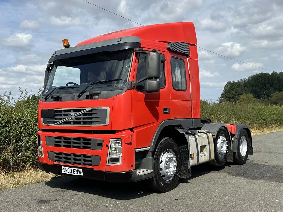 Lastwagen Volvo FM12 6X2 R