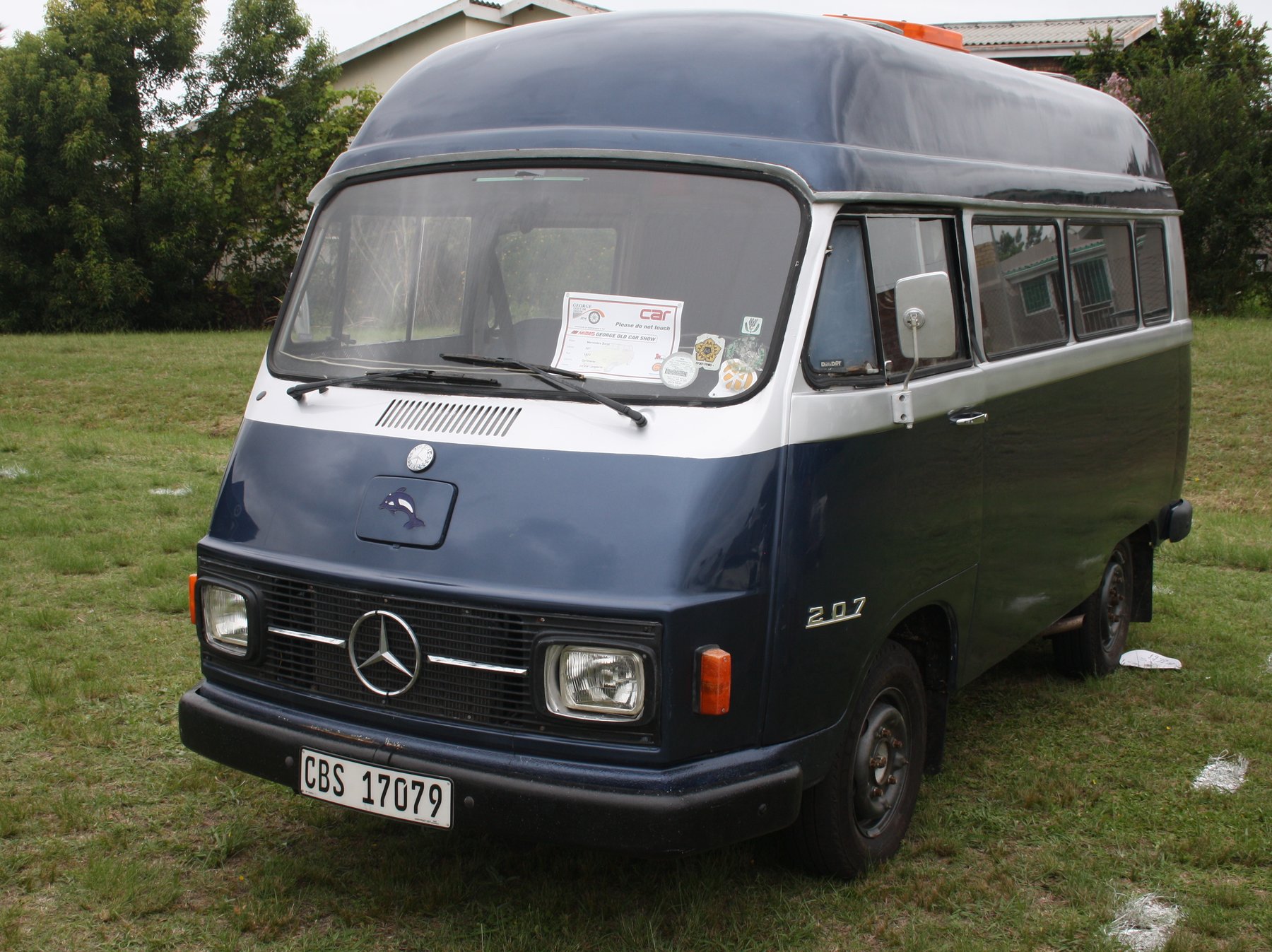 Van Mercedes Benz L 207