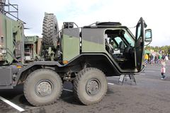 Sisu E12M K-AKK-8X4/305+140+137