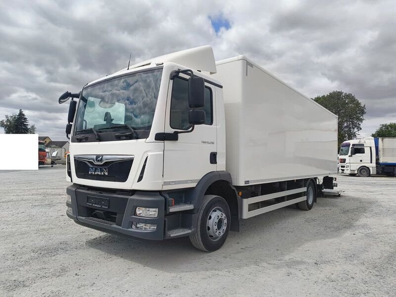 Truck MAN TGM 15.290 4X2 BL