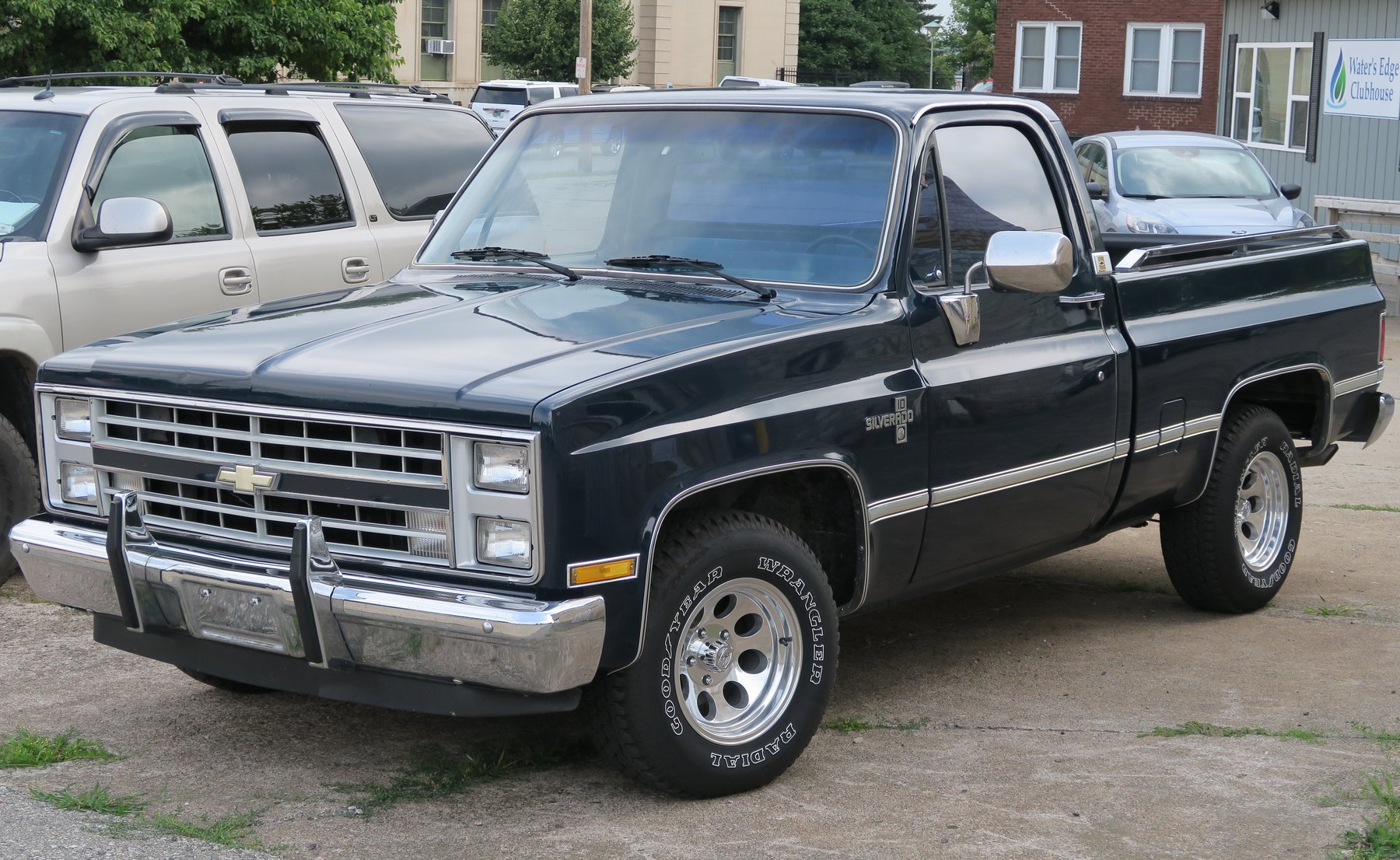 Van Chevrolet R 10