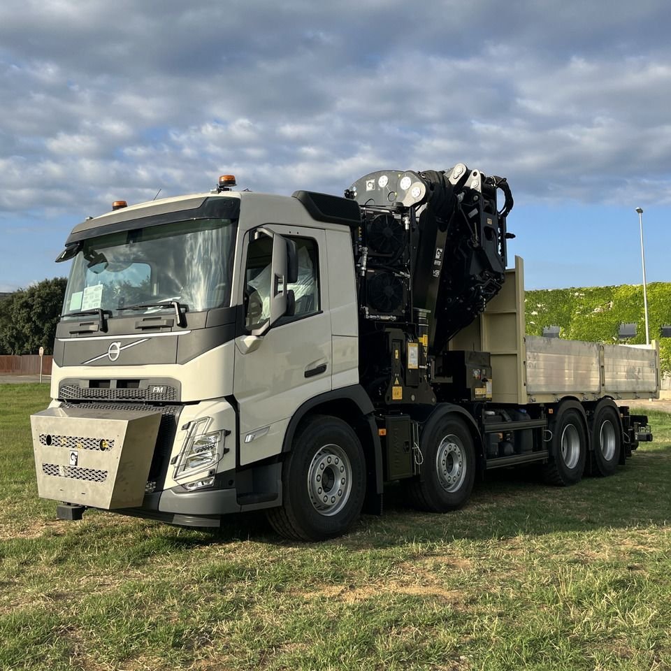 Truck Volvo FM 84R B-84 / 200+310+137