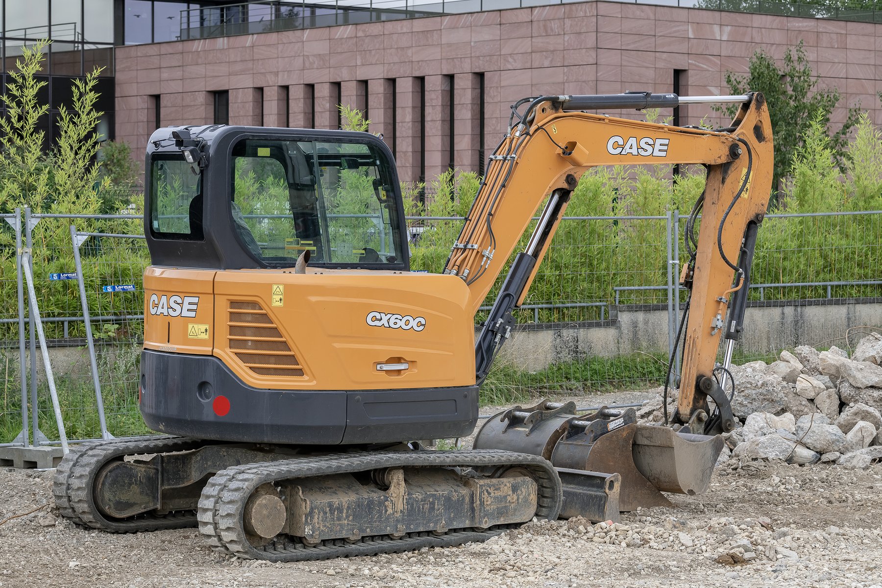 Case CX700