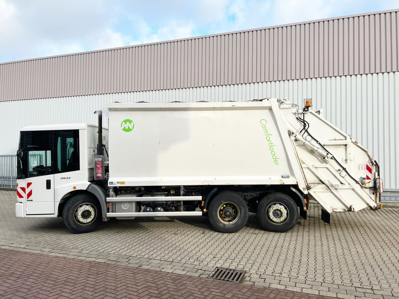 Truck Mercedes Benz 2633 L/NLA 6X2