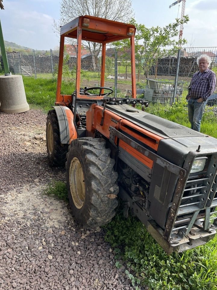 Tractor Aito 550