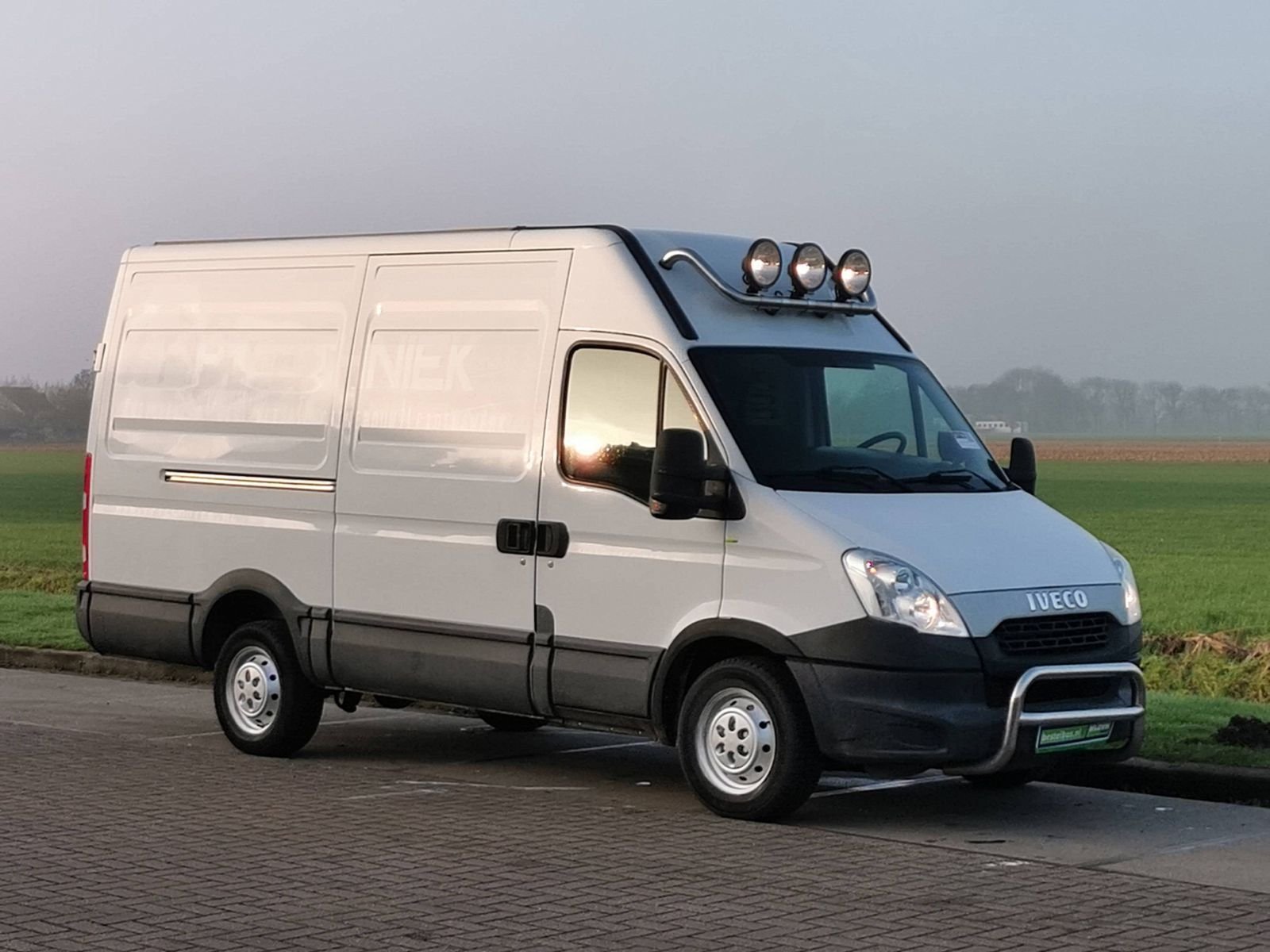 Transporter Iveco 35 S 15
