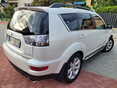 Mitsubishi OUTLANDER 2.4 INVITE 2WD PANELVAN