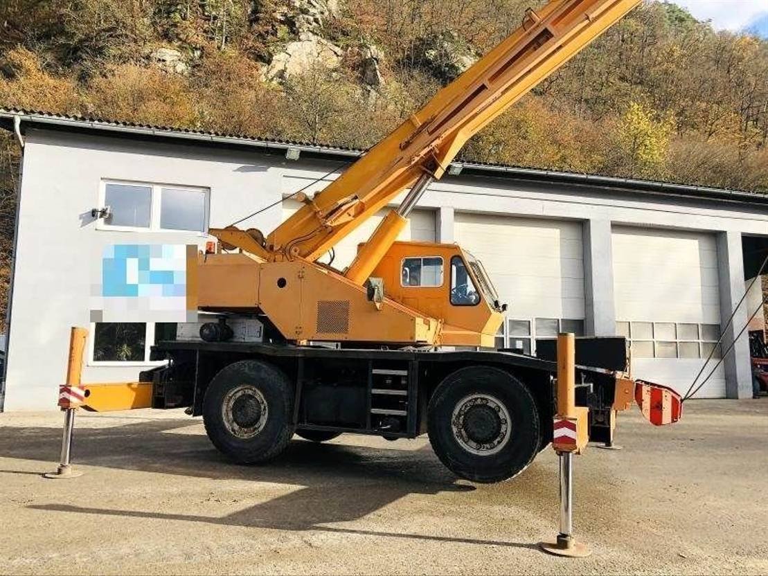 Kato KR300