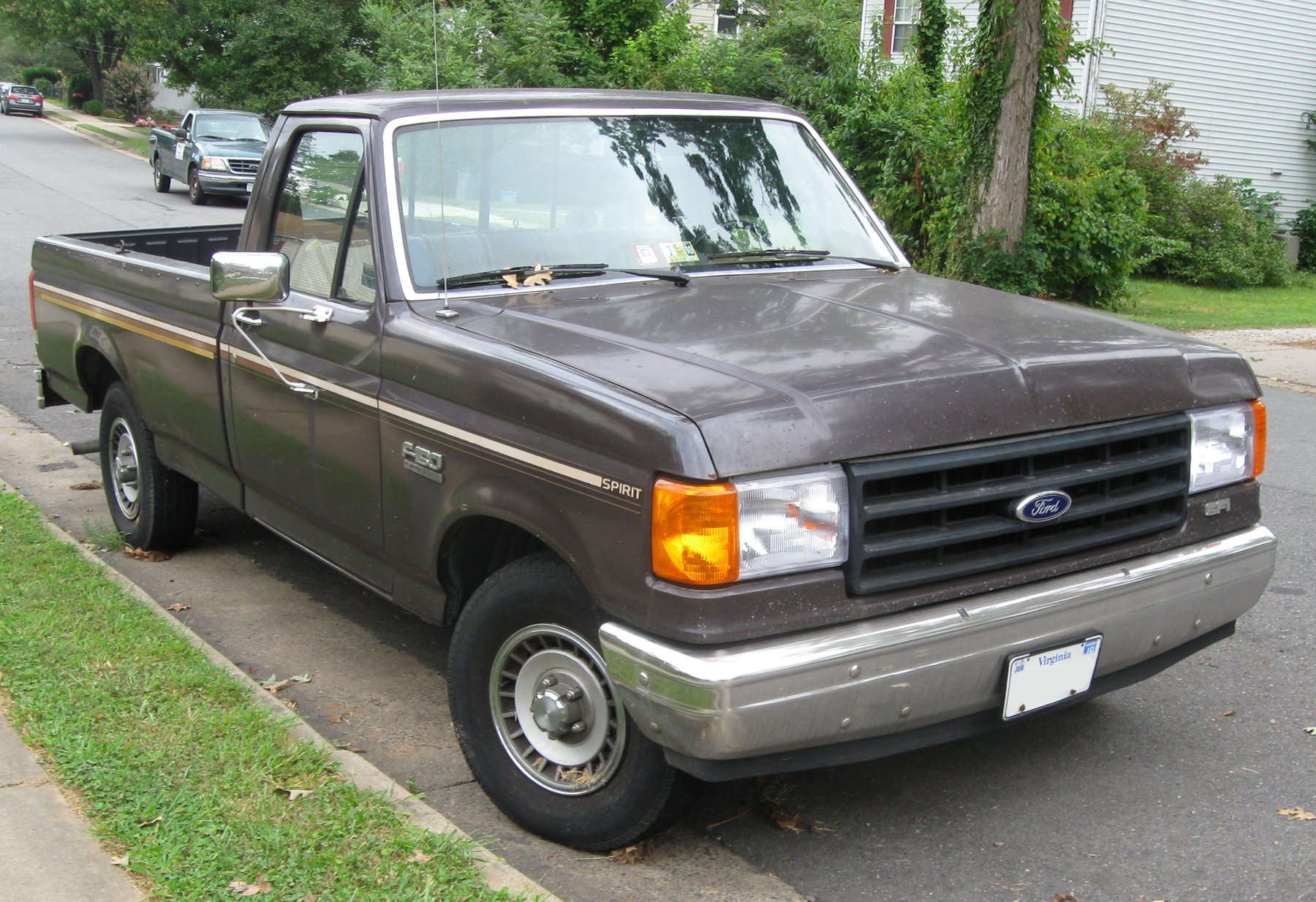 Truck Ford F-8-159