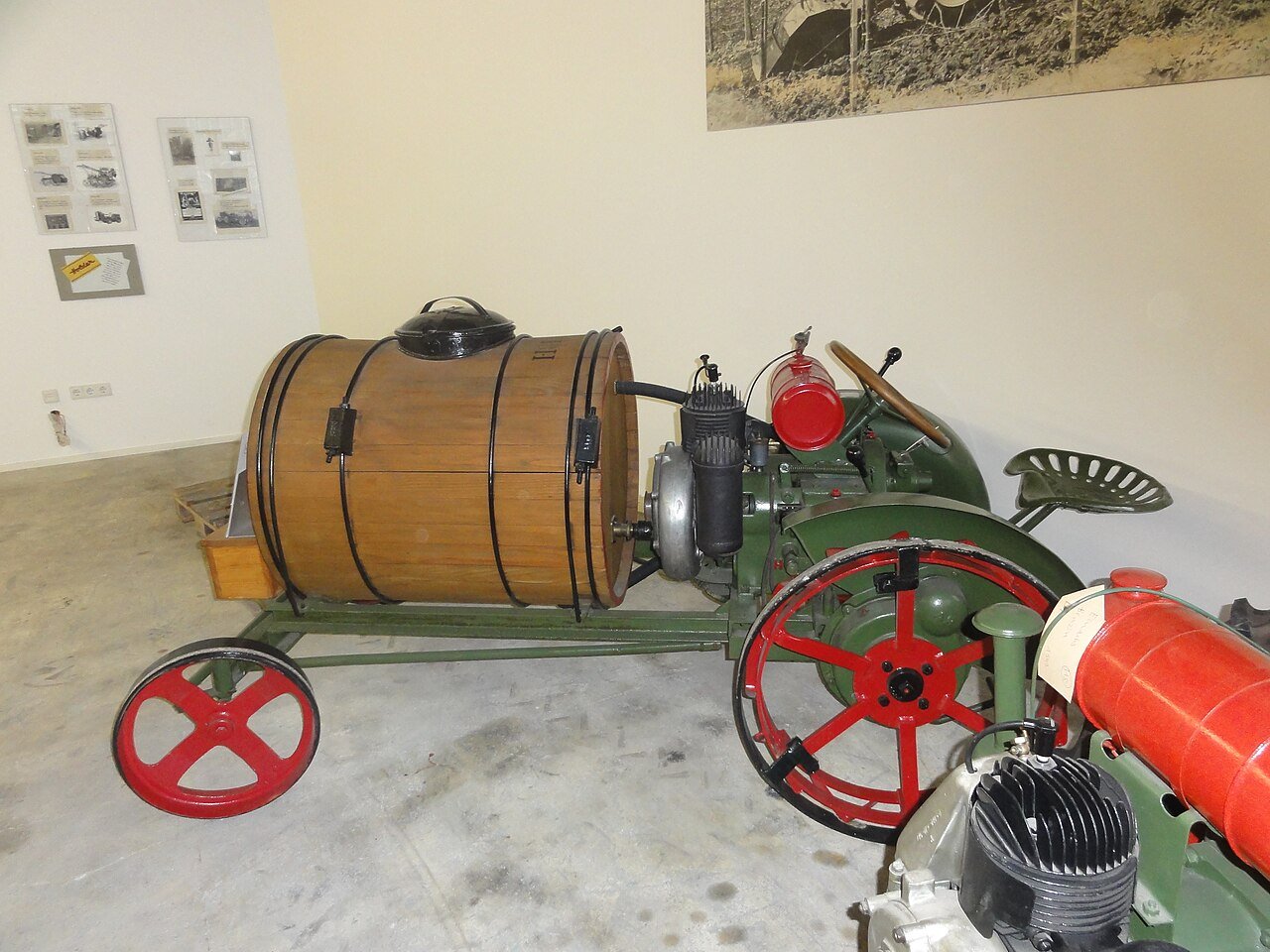 Tractor Holder AR (38/39)