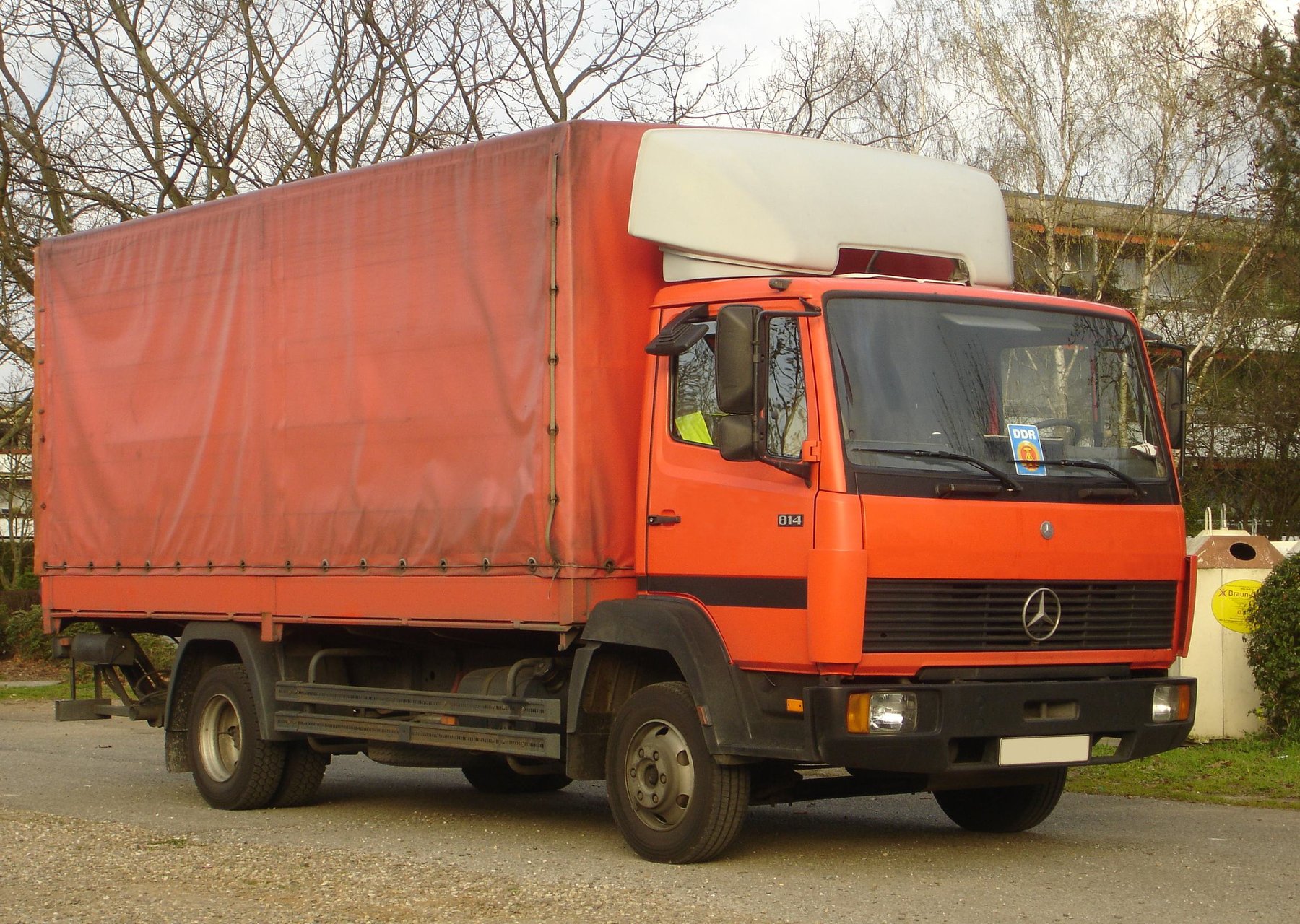 Truck Daimler Benz 814 L