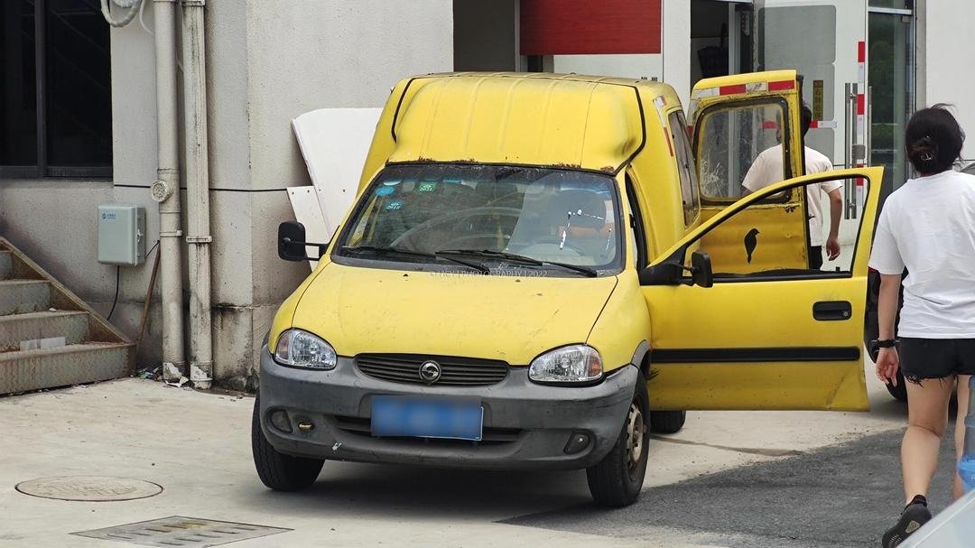 Transporter Opel C-VAN Z13DT AC