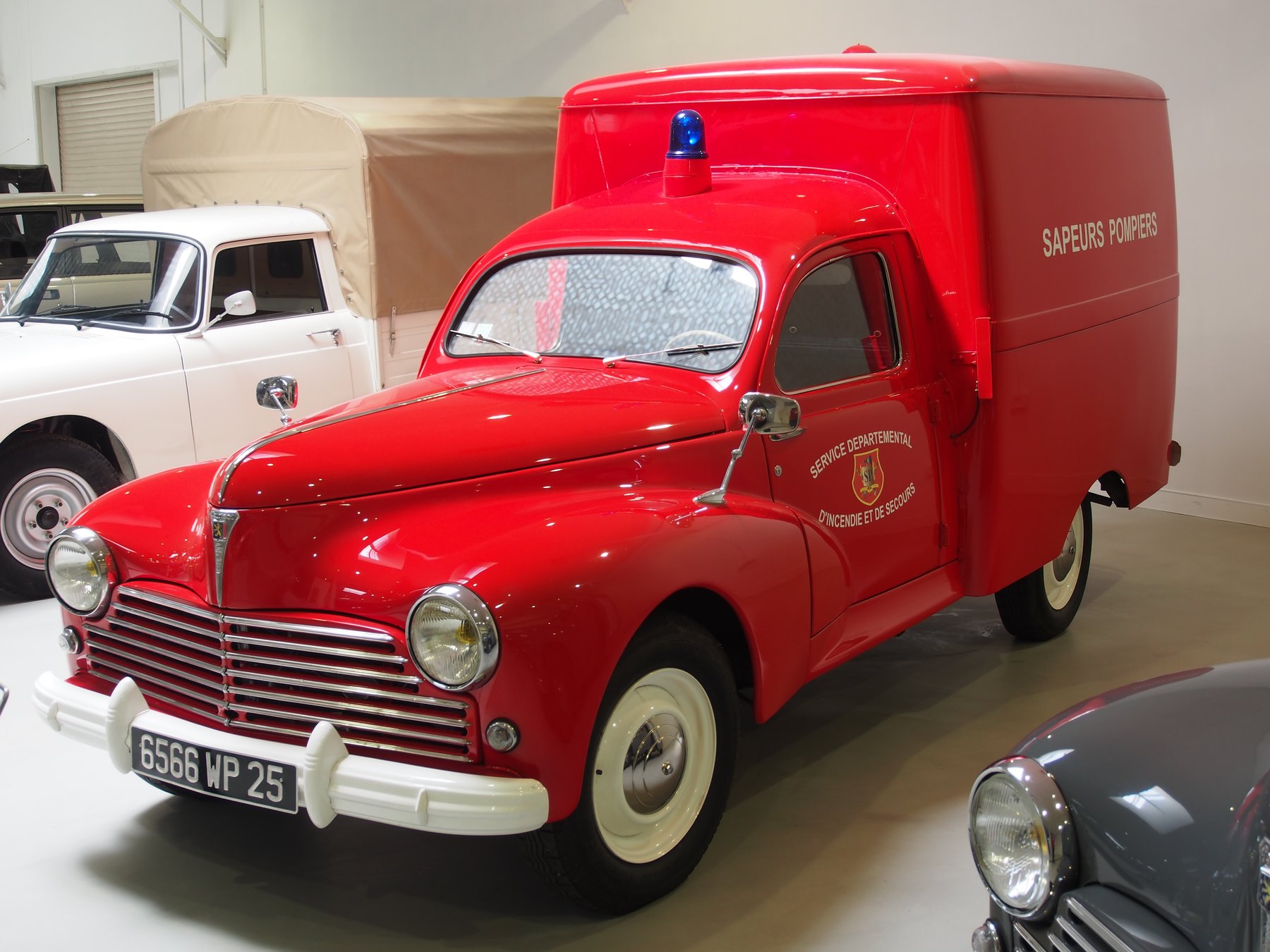 Van Peugeot U8