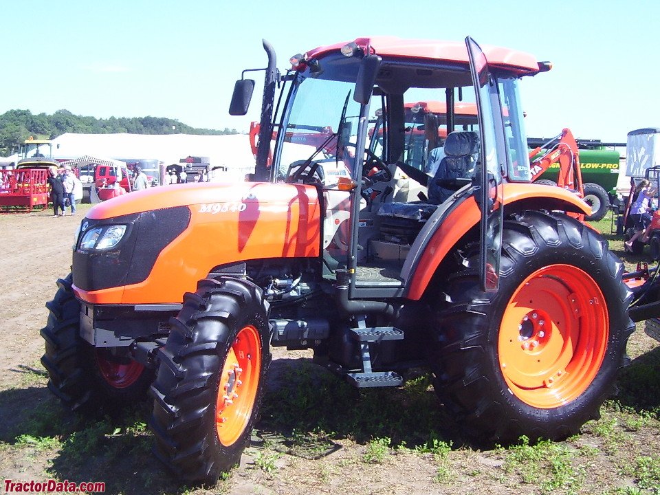Tractor Kubota M9540 4WD