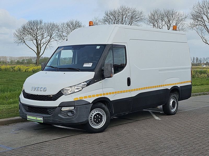 Truck Iveco 35S13V