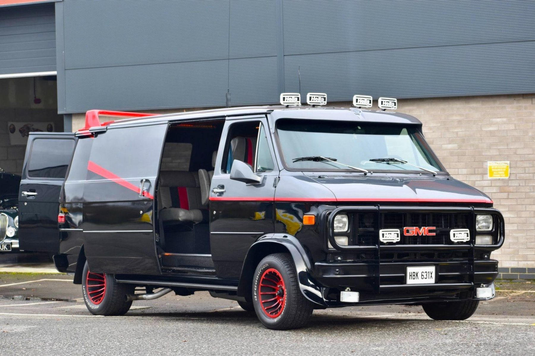Van GMC VANDURO