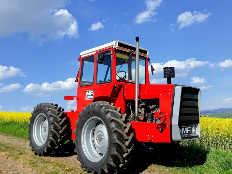Tractor Massey Ferguson MF 1200
