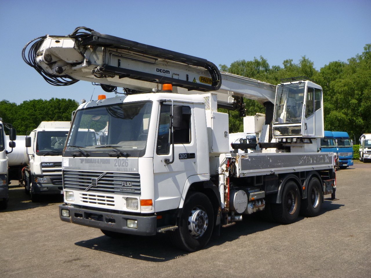 Truck Volvo FL10-6X4/350+137