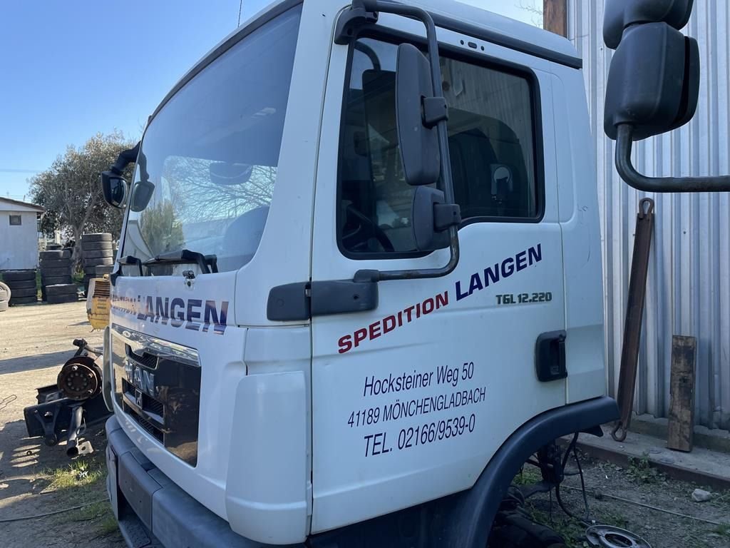 Truck MAN TGL 10.190 4x2 B/ 4500