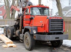 Mack DM 600 S