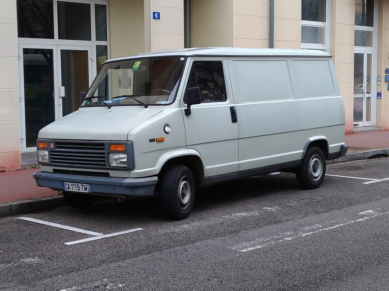 Van Citroën C25DTURBO 1400 S2