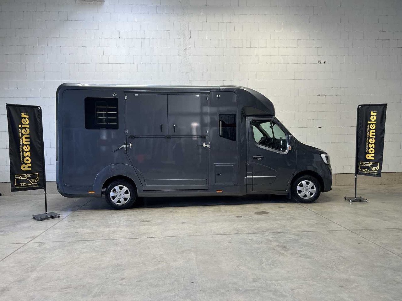 Truck Stx 140E HORSEBOX