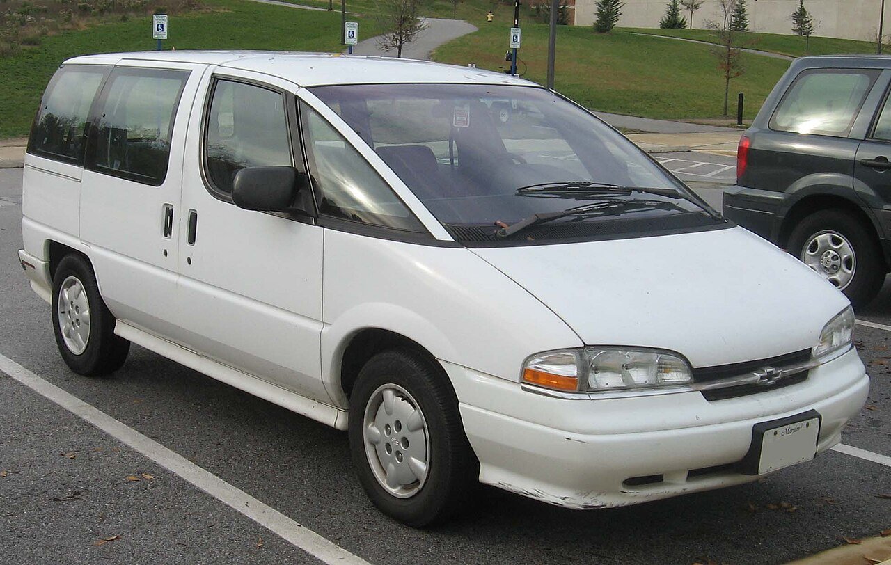 Van Chevrolet LUMINA APV U9