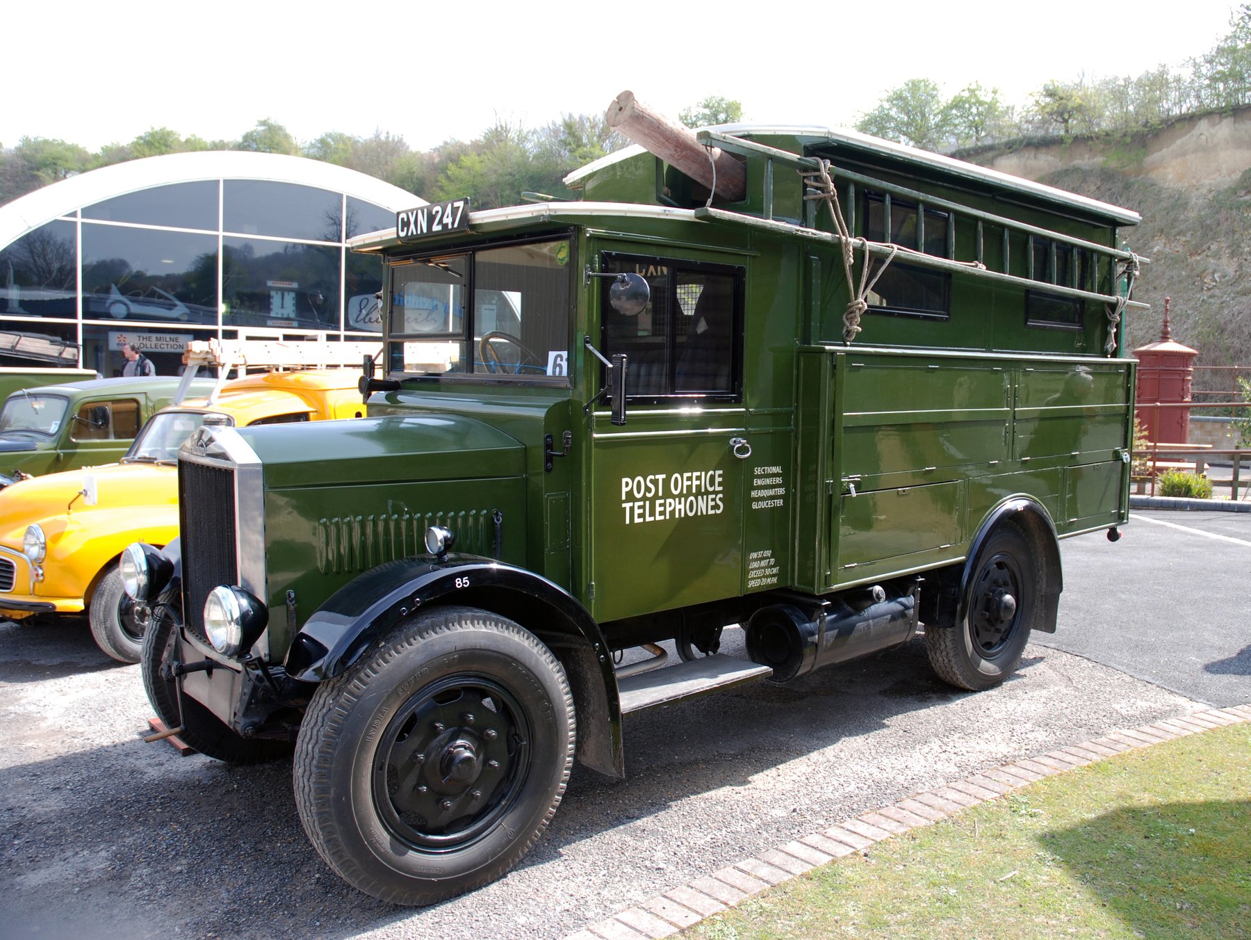 Van Albion B118