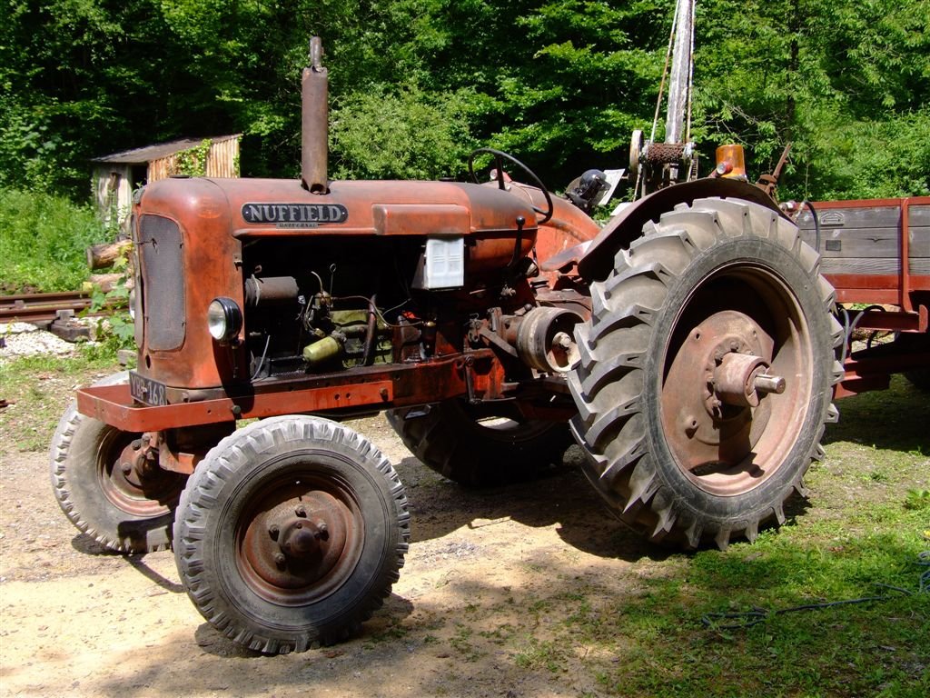 Tractor Nuffield DM4/1980-64 UNIVERSAL FOUR