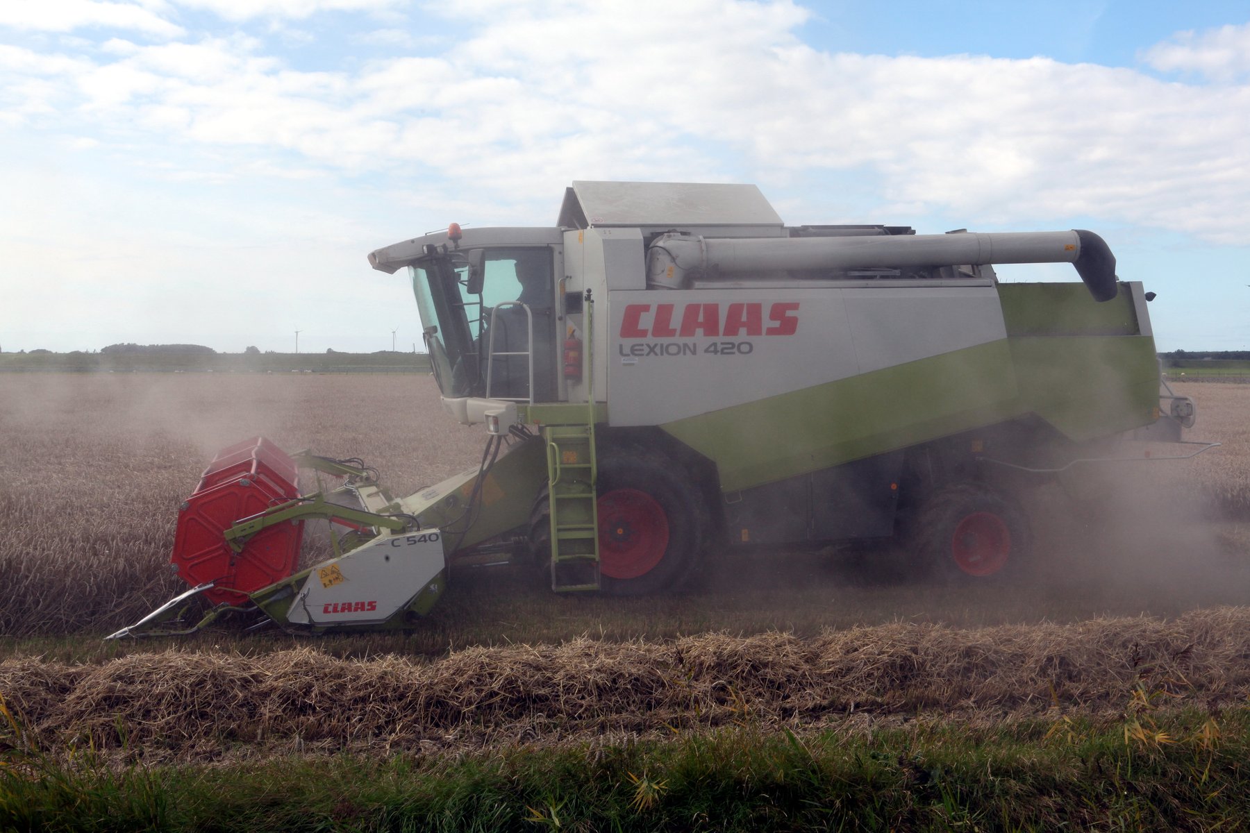 Maszyna żniwna CLAAS Lexion 420