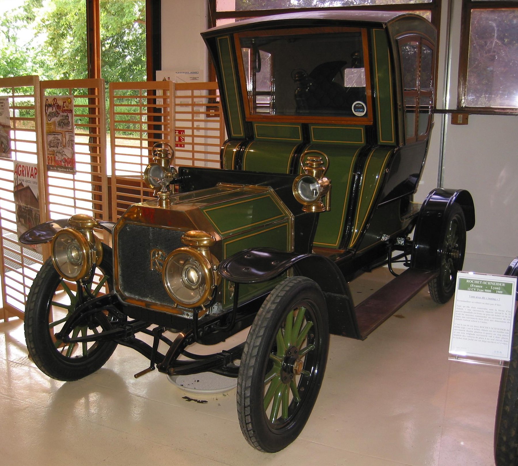 Historic military vehicles Rochet-Schneider 3T
