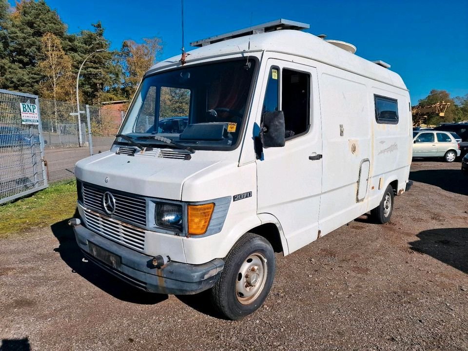 Van Mercedes Benz 207D-601D25/3050