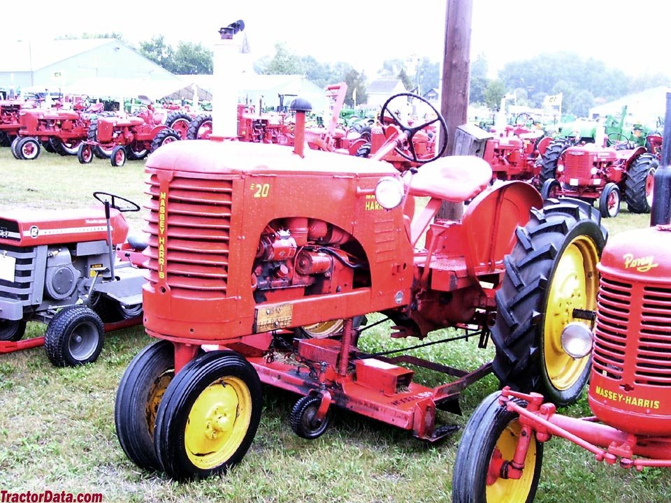 Tractor Massey Harris 10-20