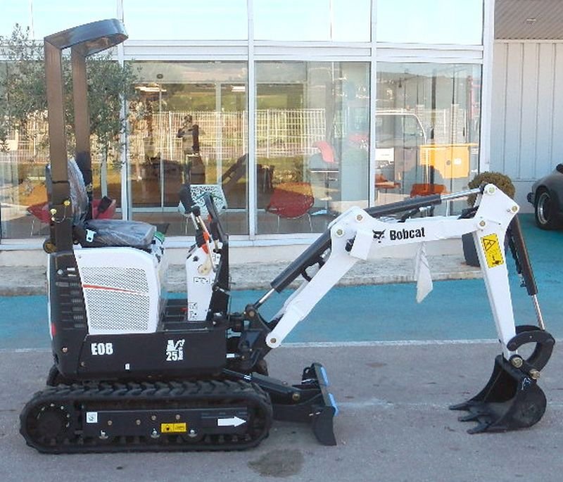 Maschine Bobcat E08