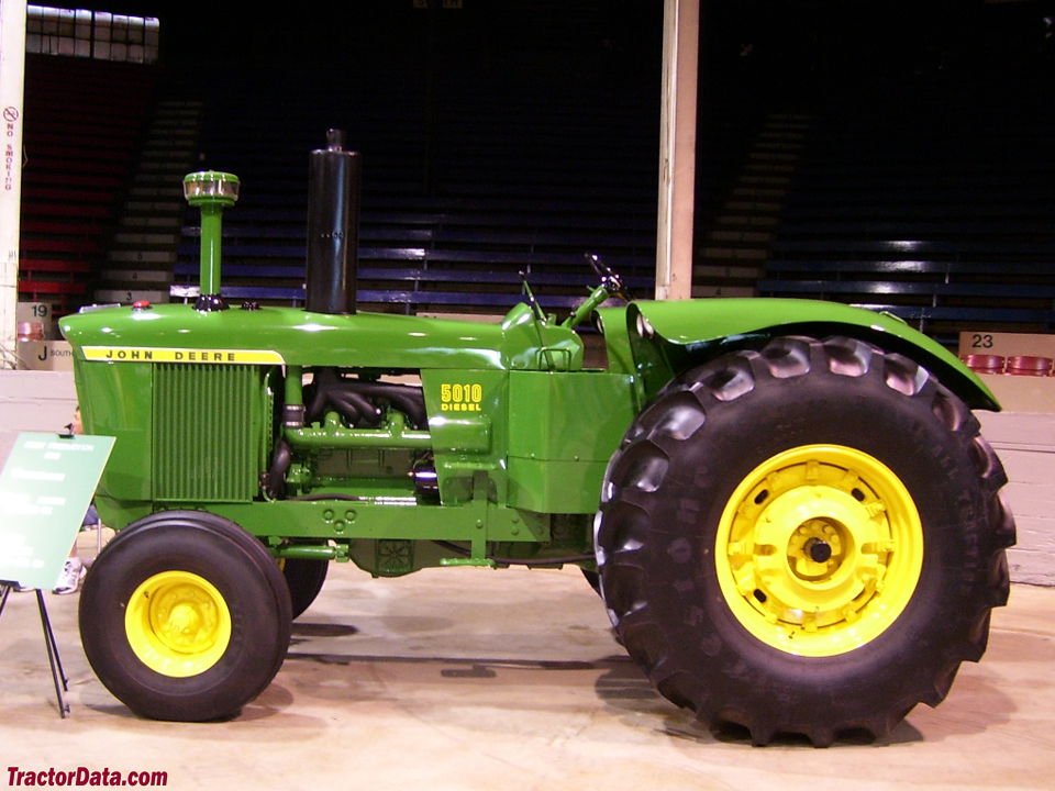 Traktor John Deere 5010