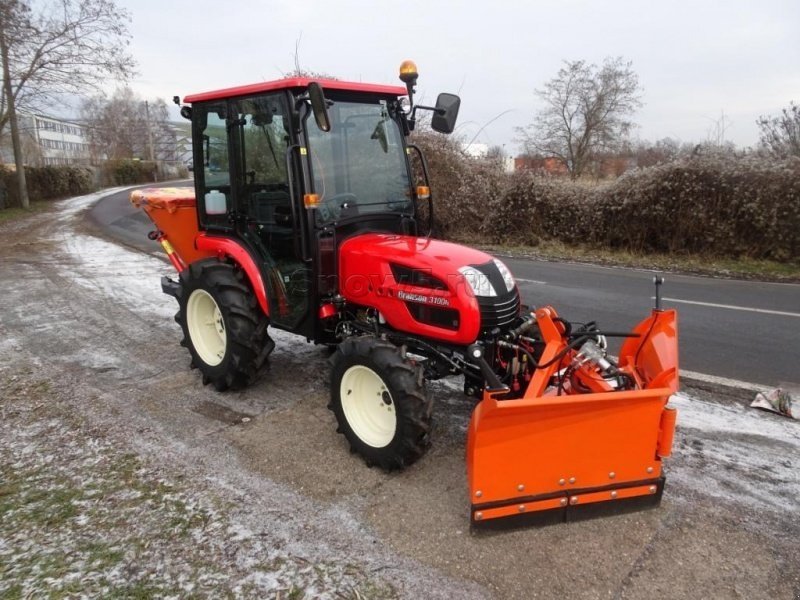 Traktor Branson 3100