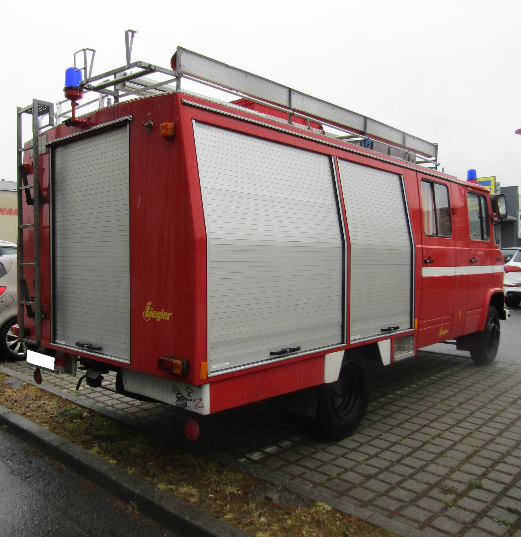 Truck Mercedes Benz 608D