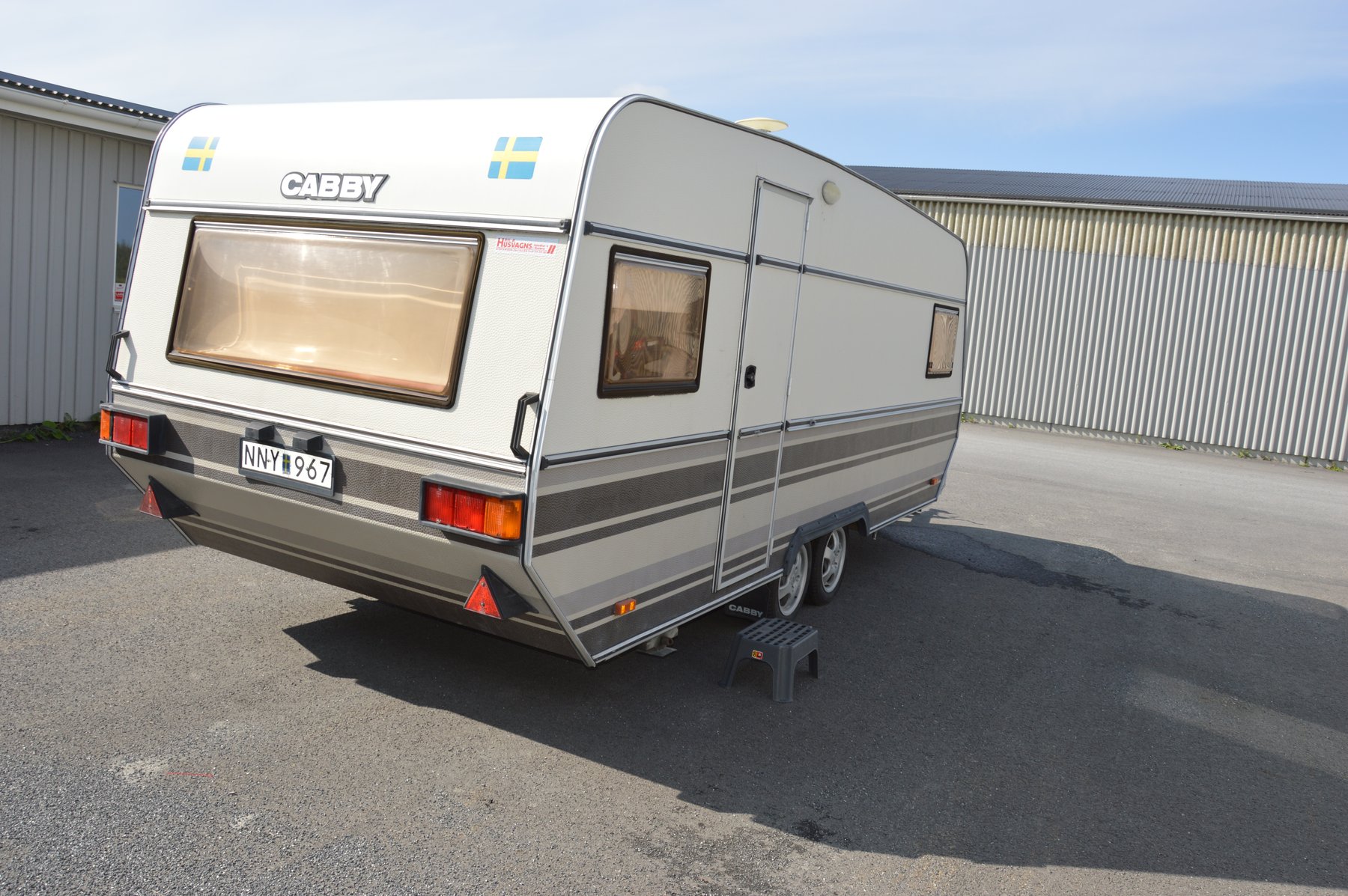 Przyczepy samochodowe do 3,5 t CABBY 562 DLX