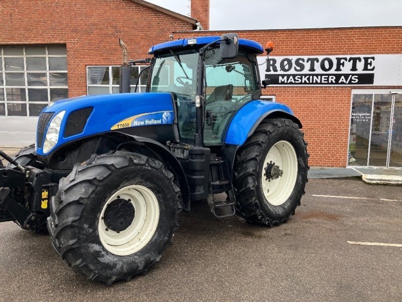 Tractor New Holland T 7030