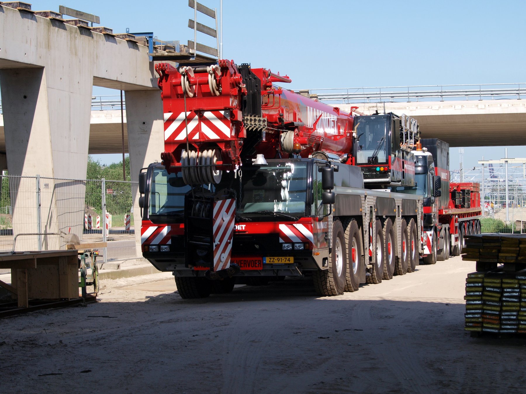 Mobile crane Demag AC350