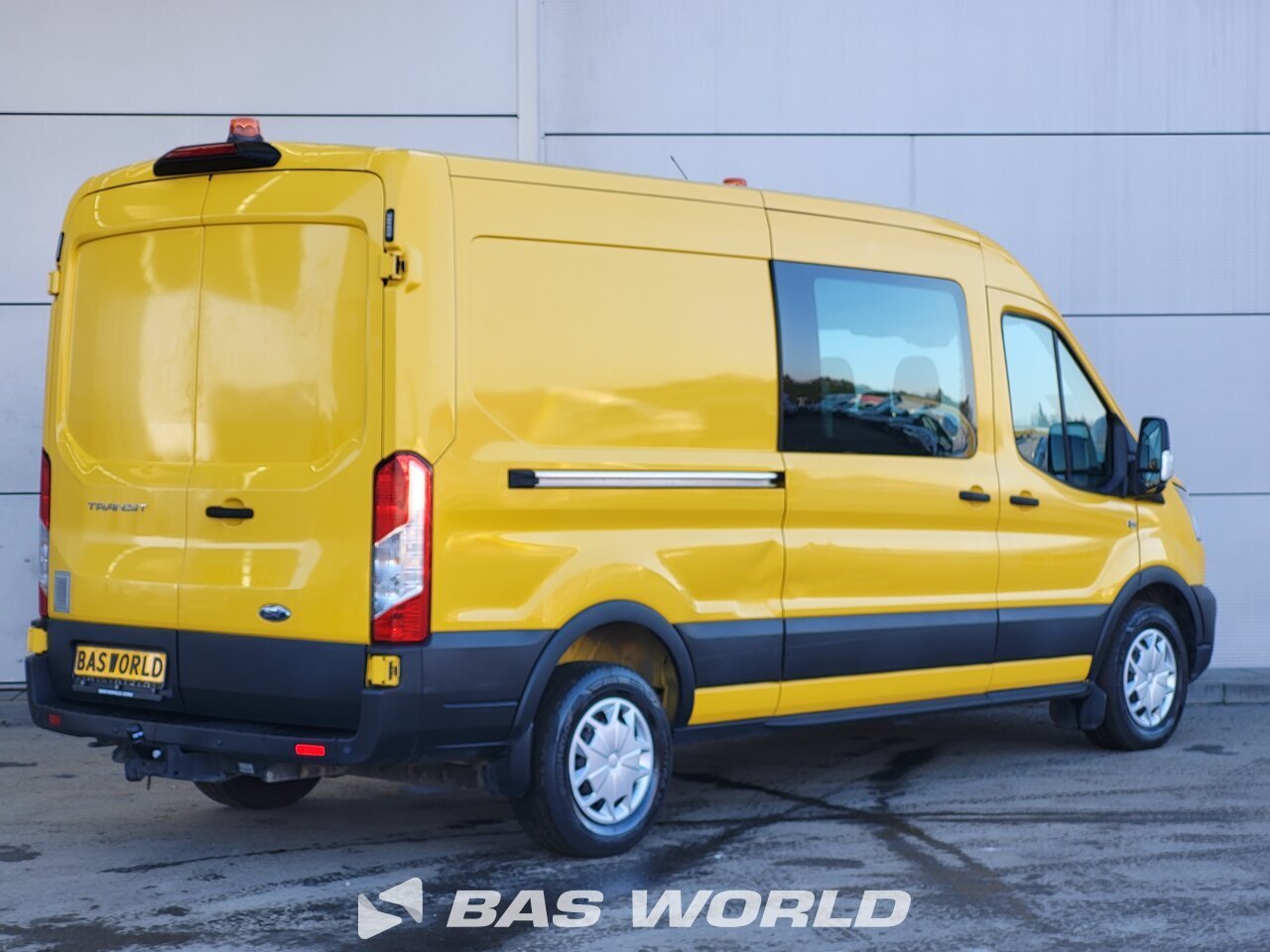Transporter Ford TRANSIT 130D C-C