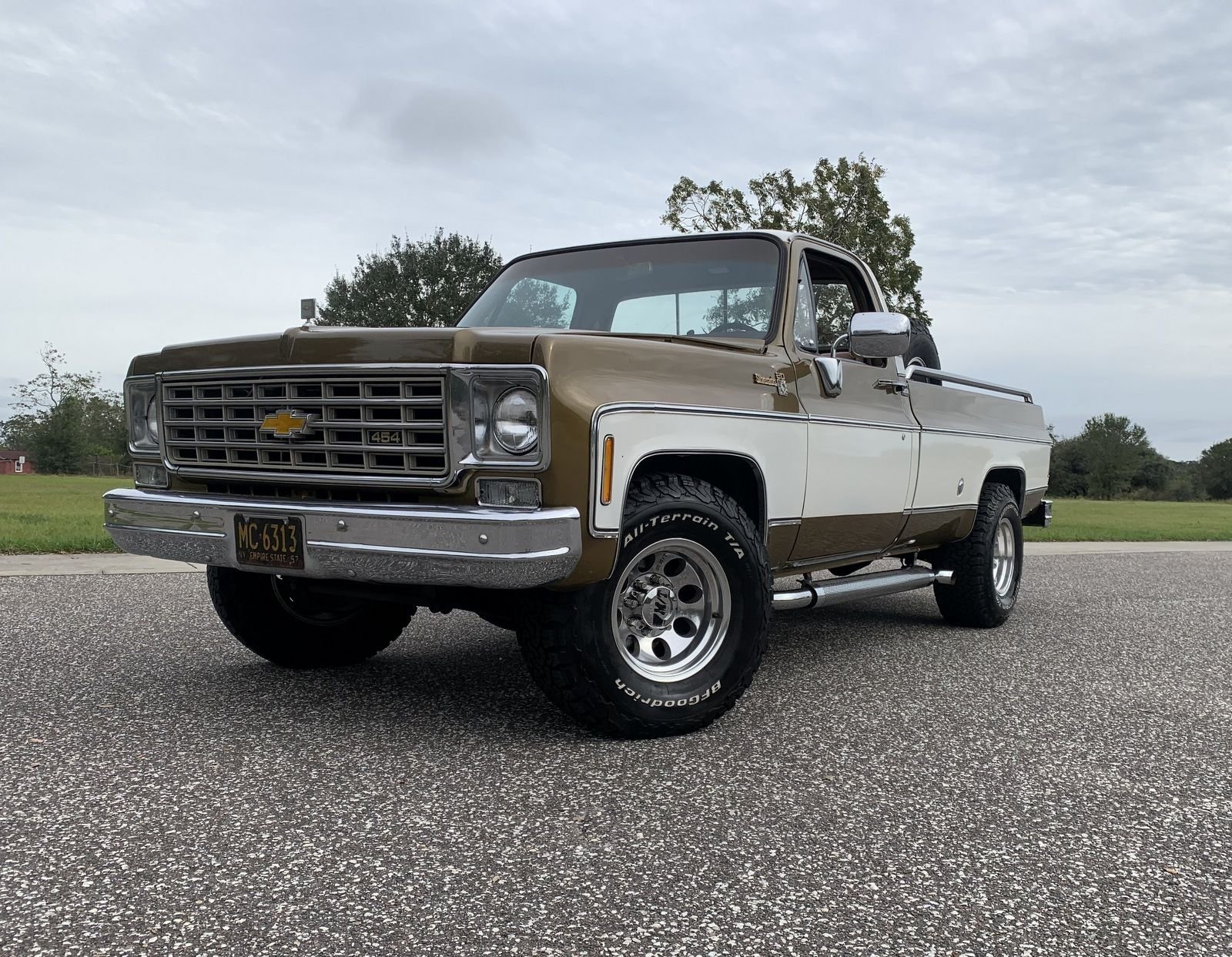 Truck Chevrolet C20 PICK UP SILVERADO