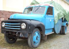 Hanomag L 306 DG
