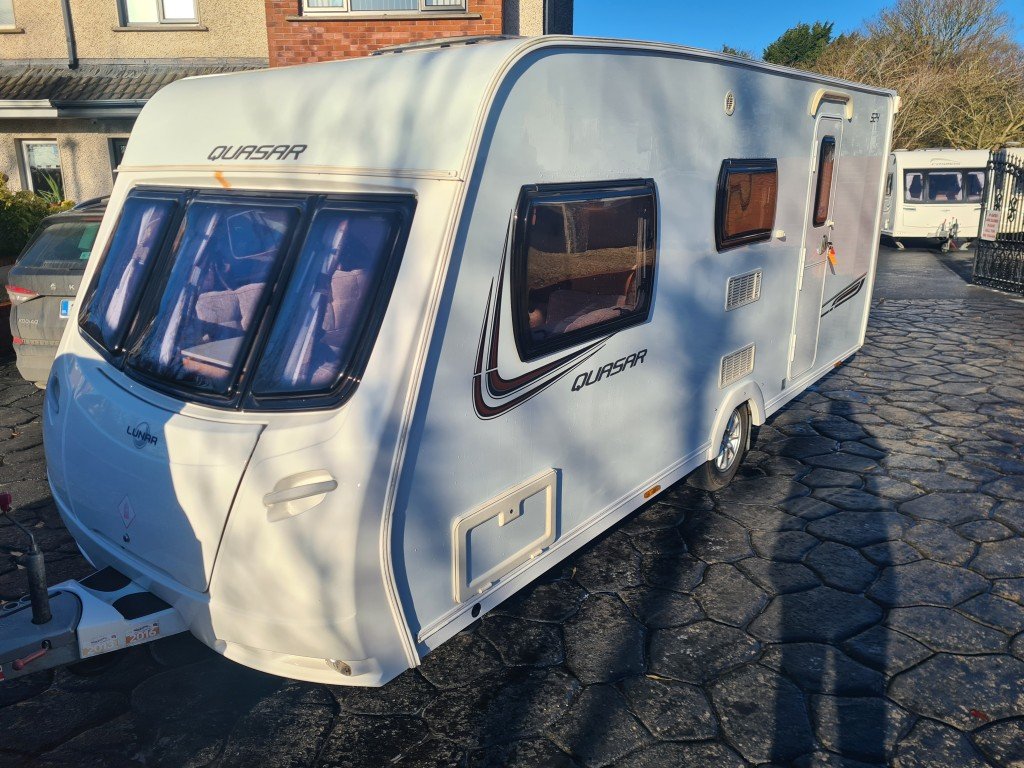 Trailer LUNAR CARAVANS QUASAR 544