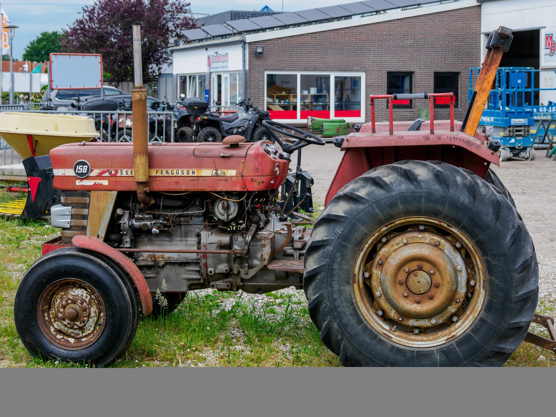 Tractor Massey Ferguson MF 158